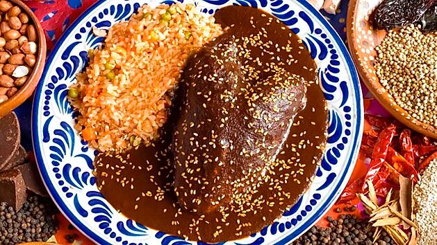 5 deliciosos platillos que debes probar cuando viajes a Puebla